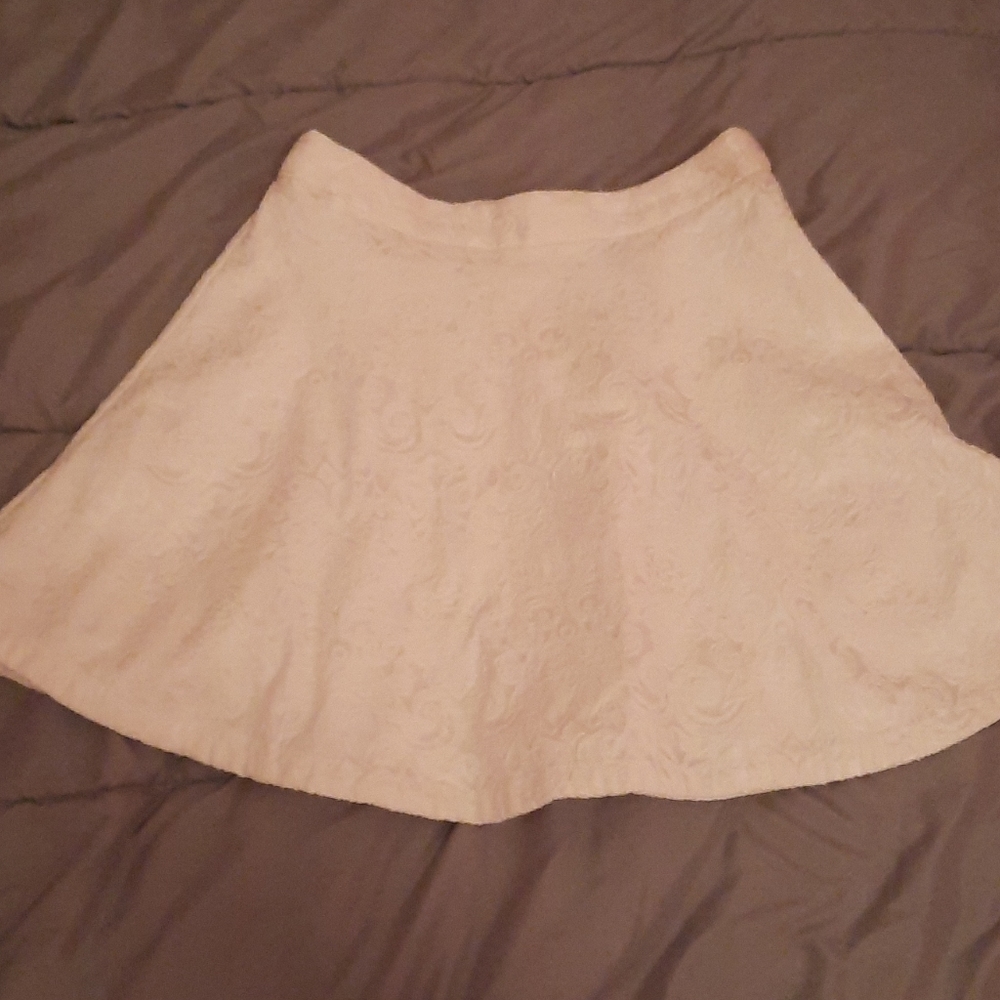 A white skirt